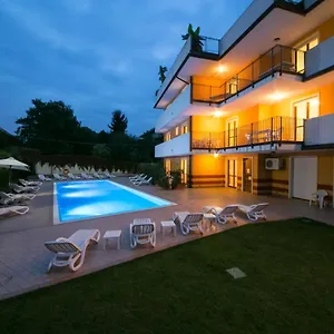 4* Apart-hotel Ferretti Garda Palace